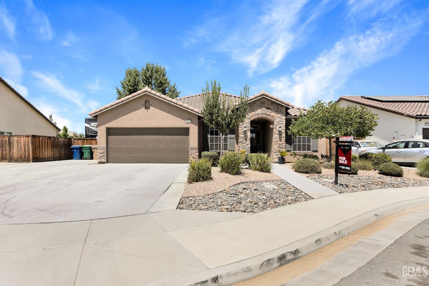 Property Photo: 9512 Four Pines Drive CA 93263