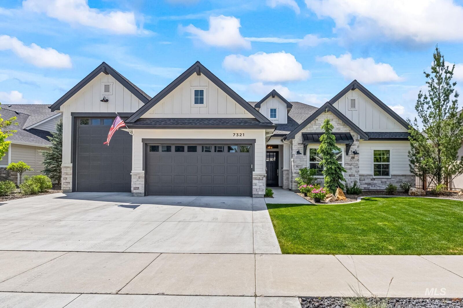 Property Photo: 7321 W Corinthia St ID 83616-4218