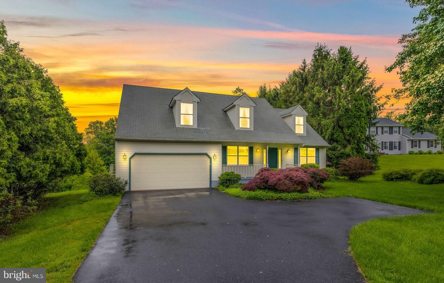 116 Whitney Drive  Avondale PA 19311 photo