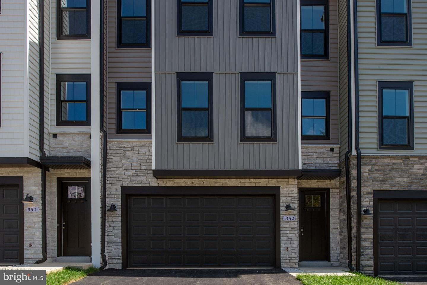 Property Photo: 352 Evermore Lane VA 22554
