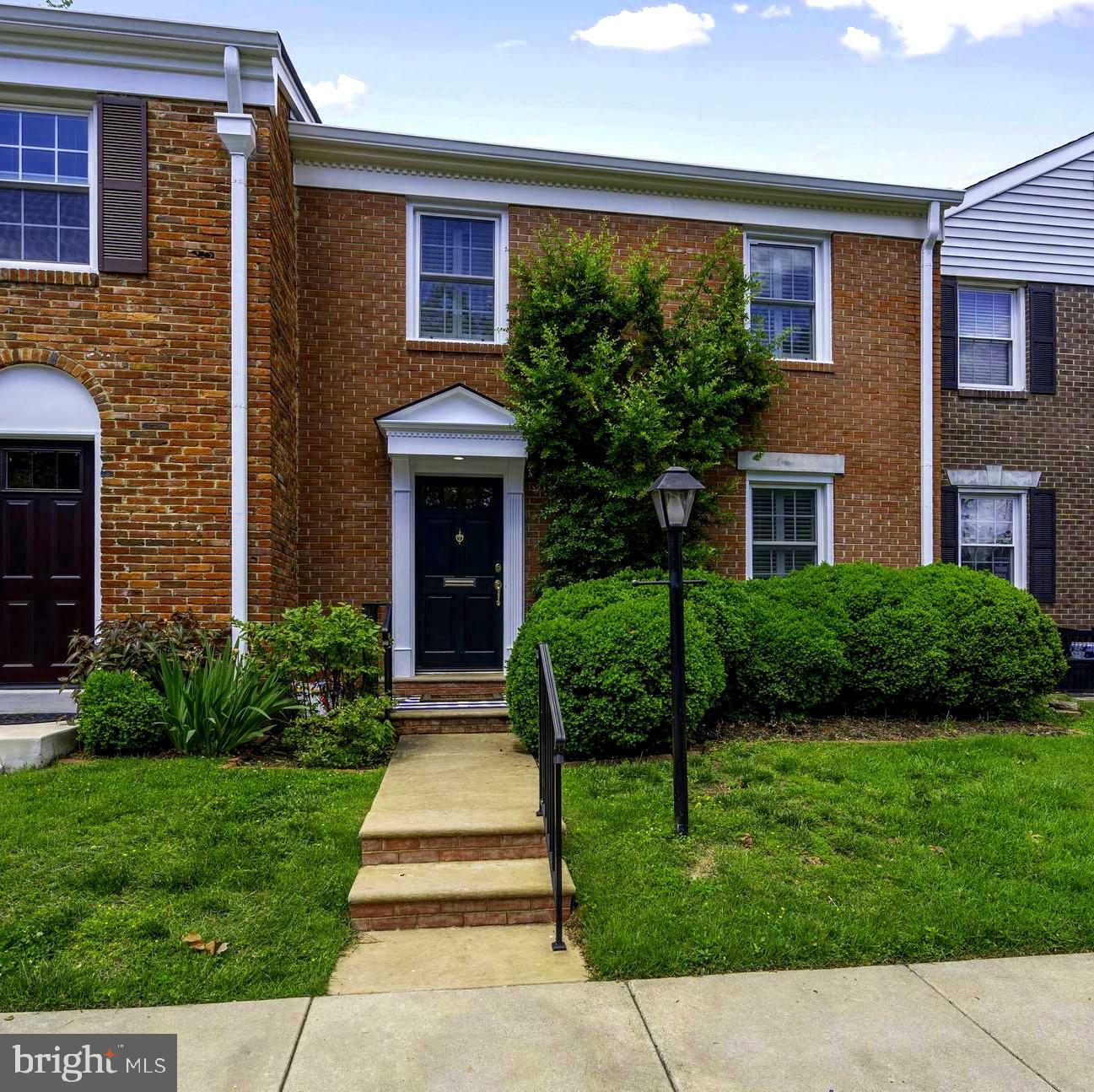 Property Photo: 5828 Wyomissing Court VA 22303
