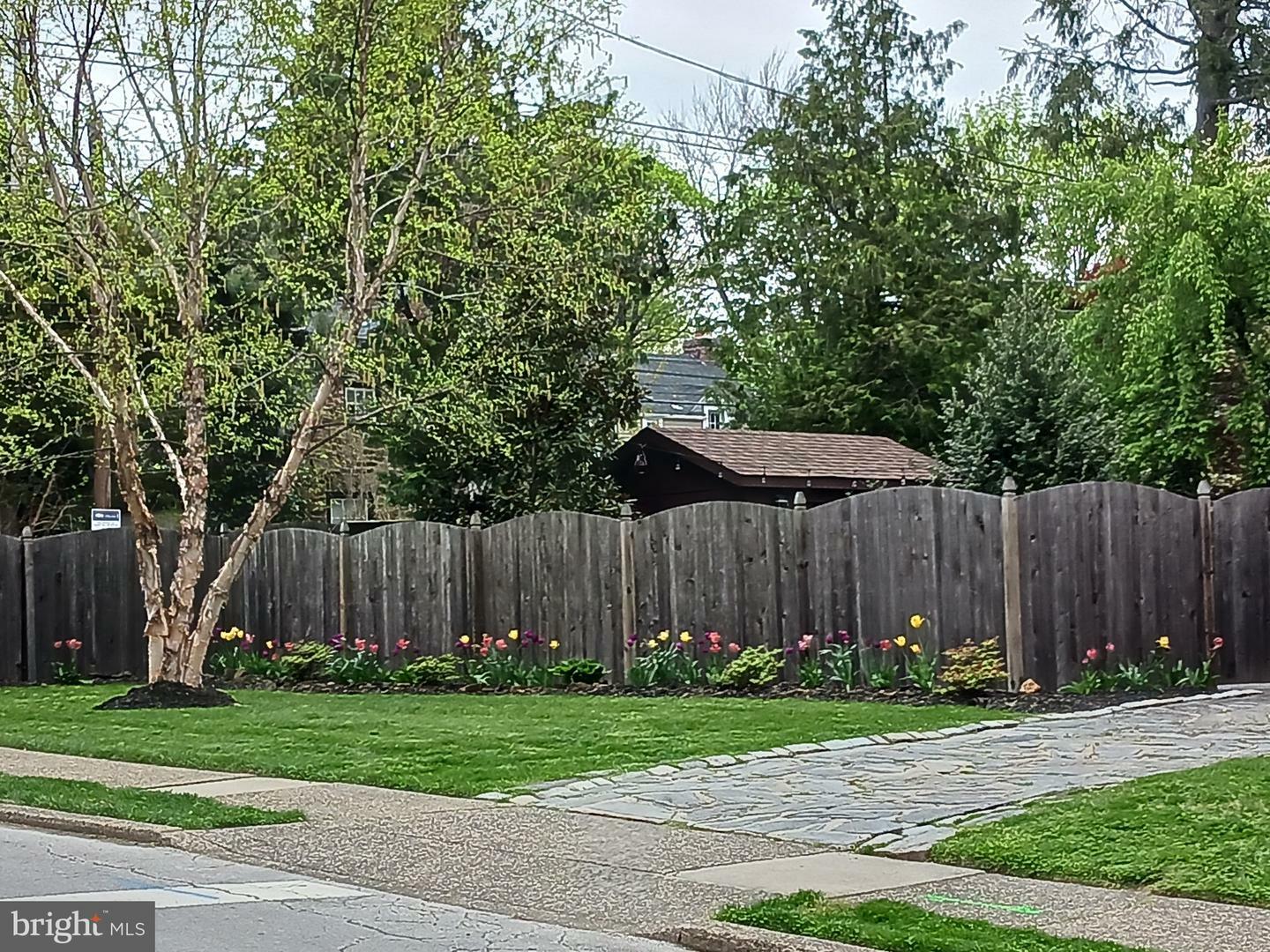 Property Photo: 401 Irvington Road PA 19026