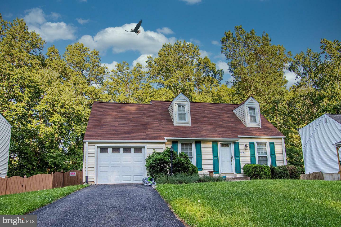 Property Photo: 14365 Salsbury Court VA 22193