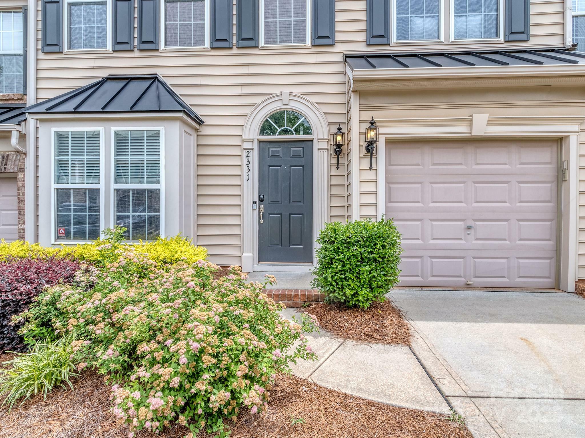 Property Photo: 2331 Whitford Lane NC 28210