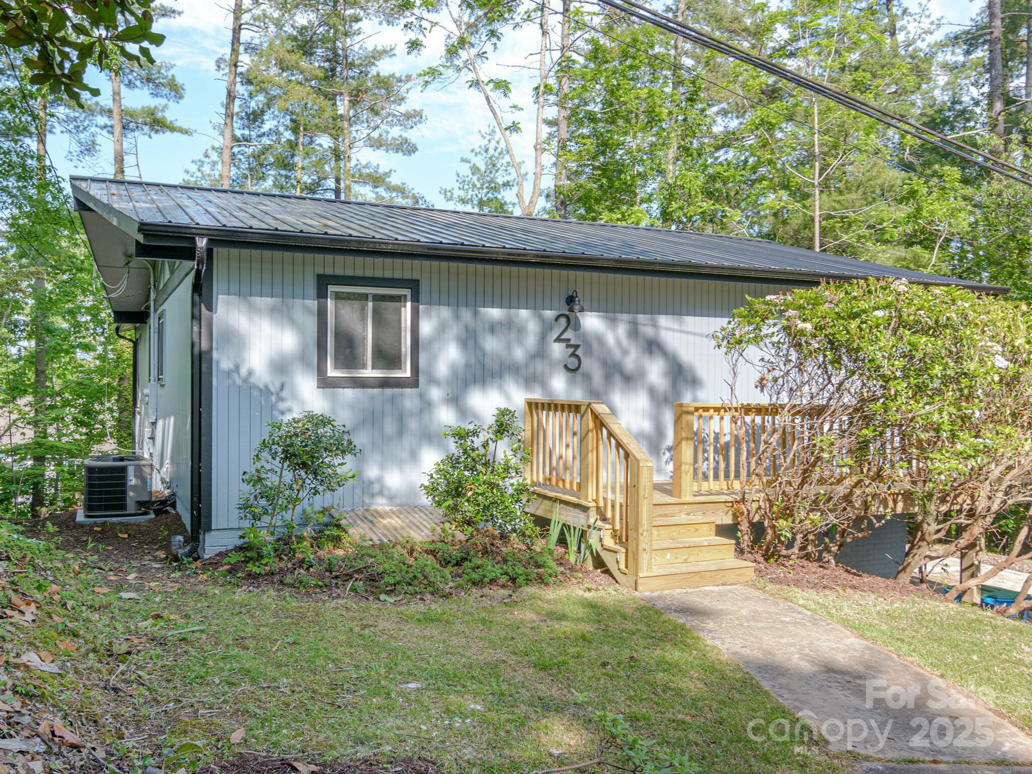 Property Photo: 23 Leisure Mountain Road NC 28804