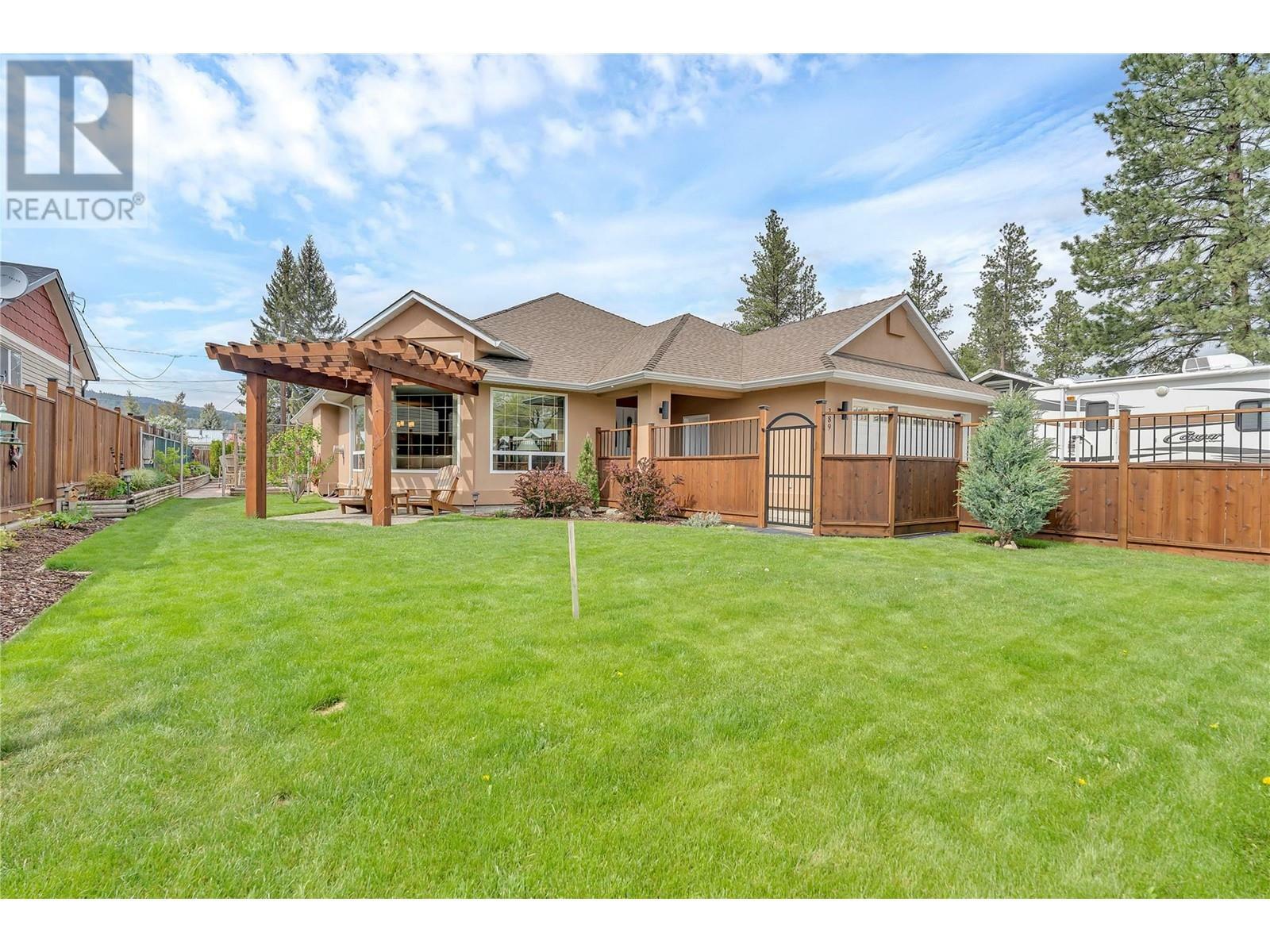 Property Photo: 389 Billiter Avenue BC V0X 1W0