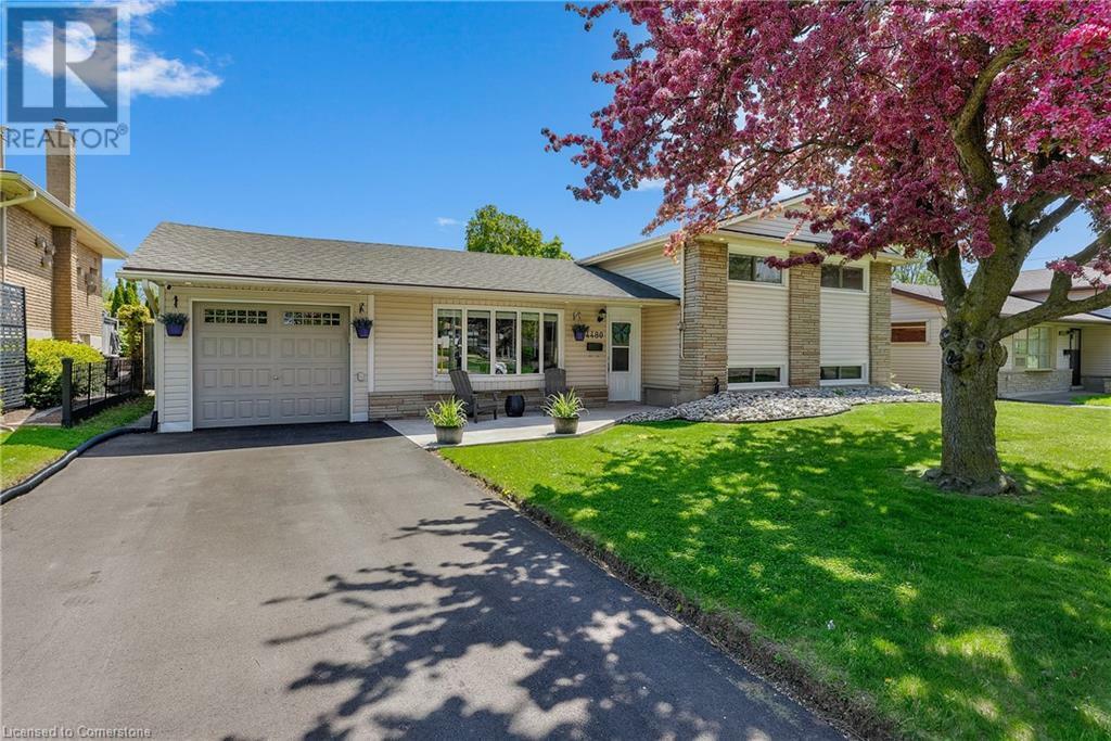 Property Photo: 4480 Queensway ON L2E 6P7
