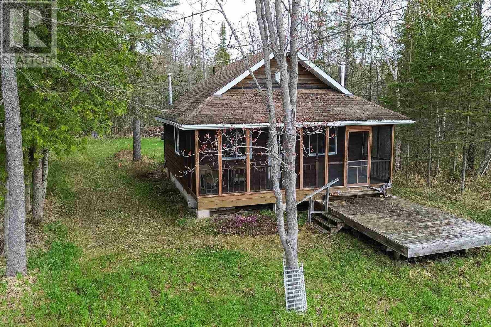 Photo de la propriété: 4967 Gordon Rd ON P0R 1G0