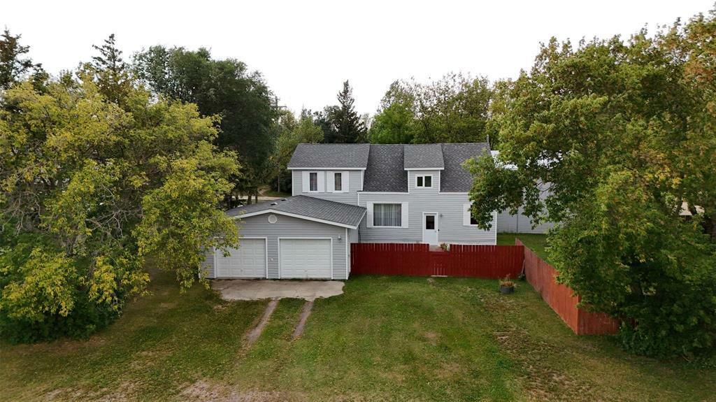 Property Photo: 125 George Street West MB R0K 0C0