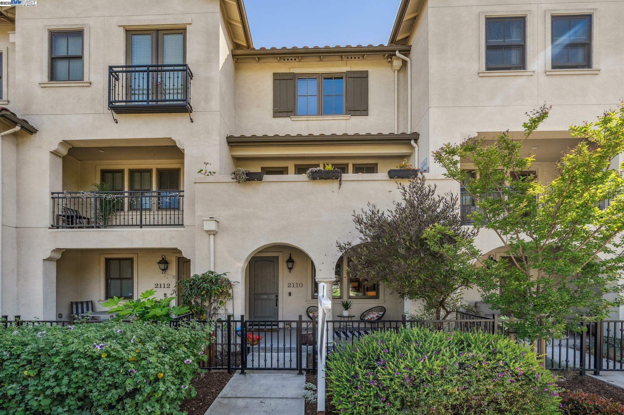 2110 Clement Ave  Alameda CA 94501 photo