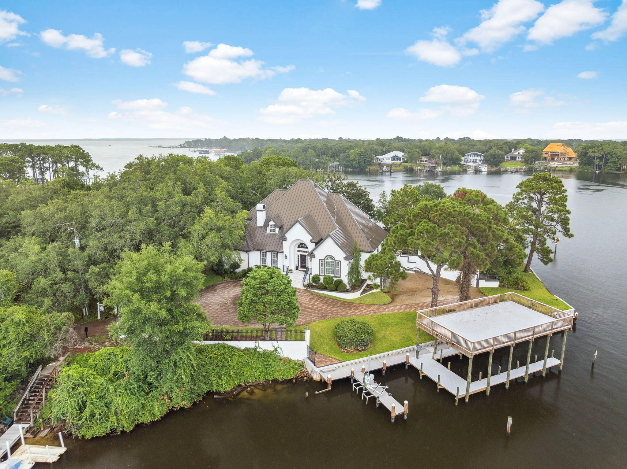 Property Photo: 717 6th Street FL 32541