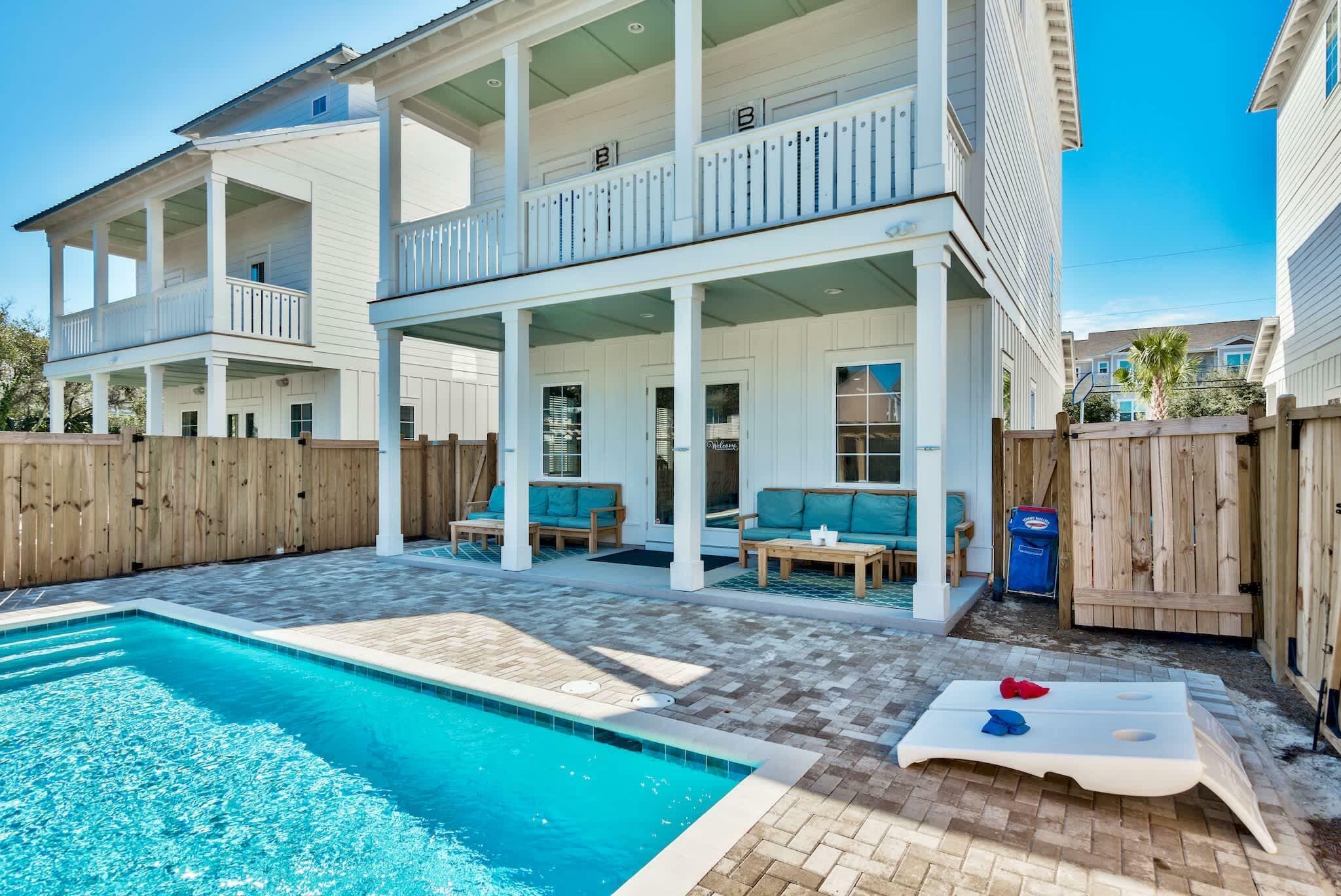 Property Photo: 246 Driftwood Road FL 32550