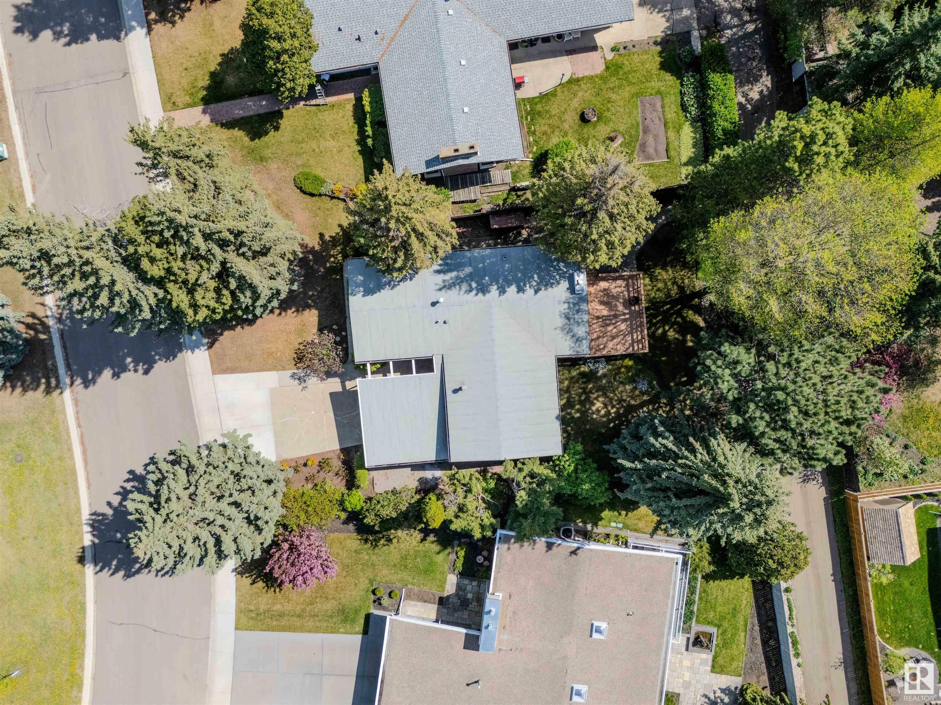 Property Photo: 12907 64 Avenue NW AB T6H 1T6