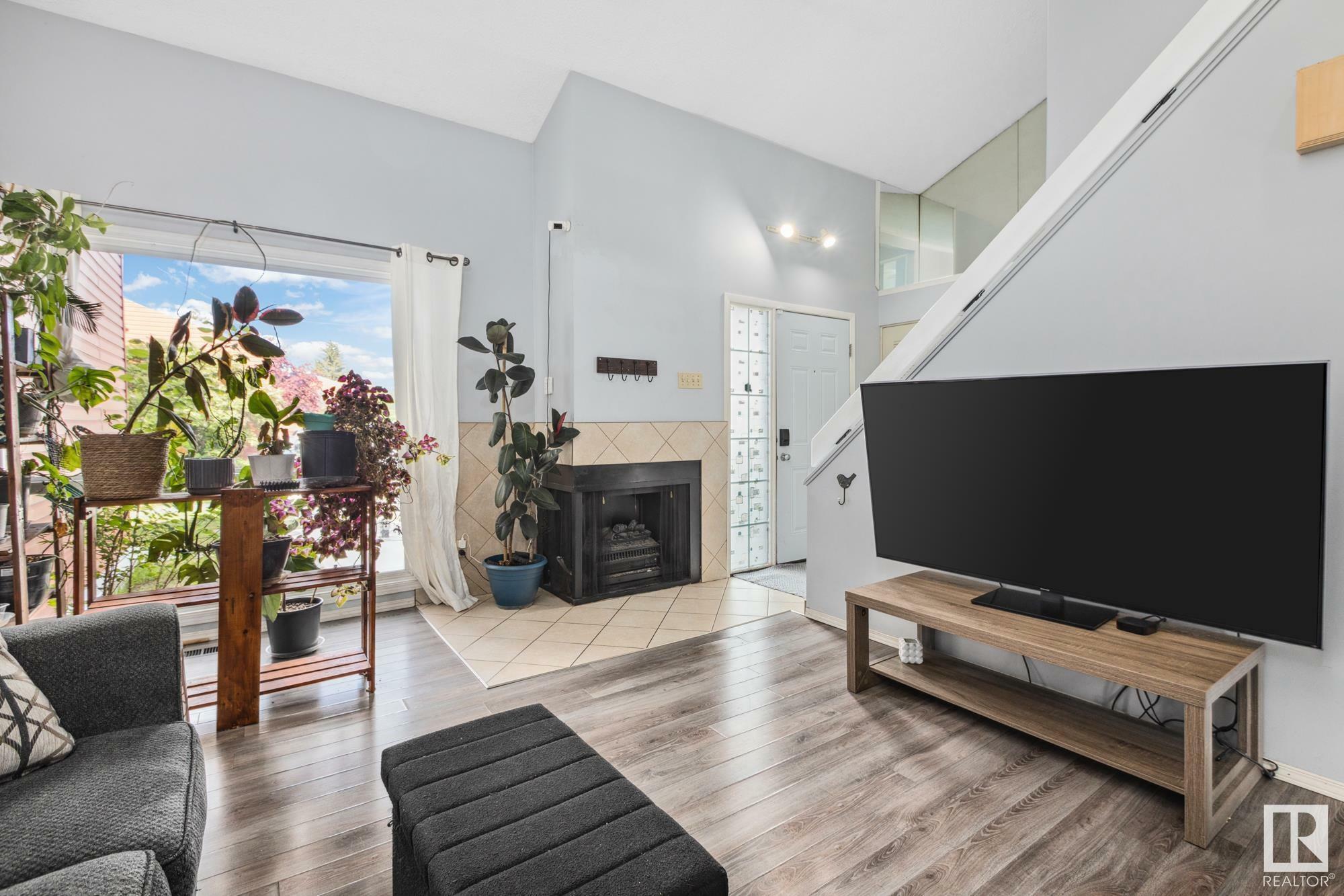 Property Photo: 667 Millbourne Rd NW AB T6K 3H3