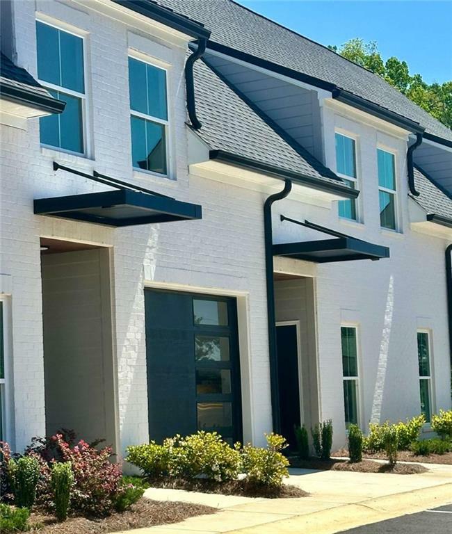 Property Photo: 99 Chateau Drive GA 30161