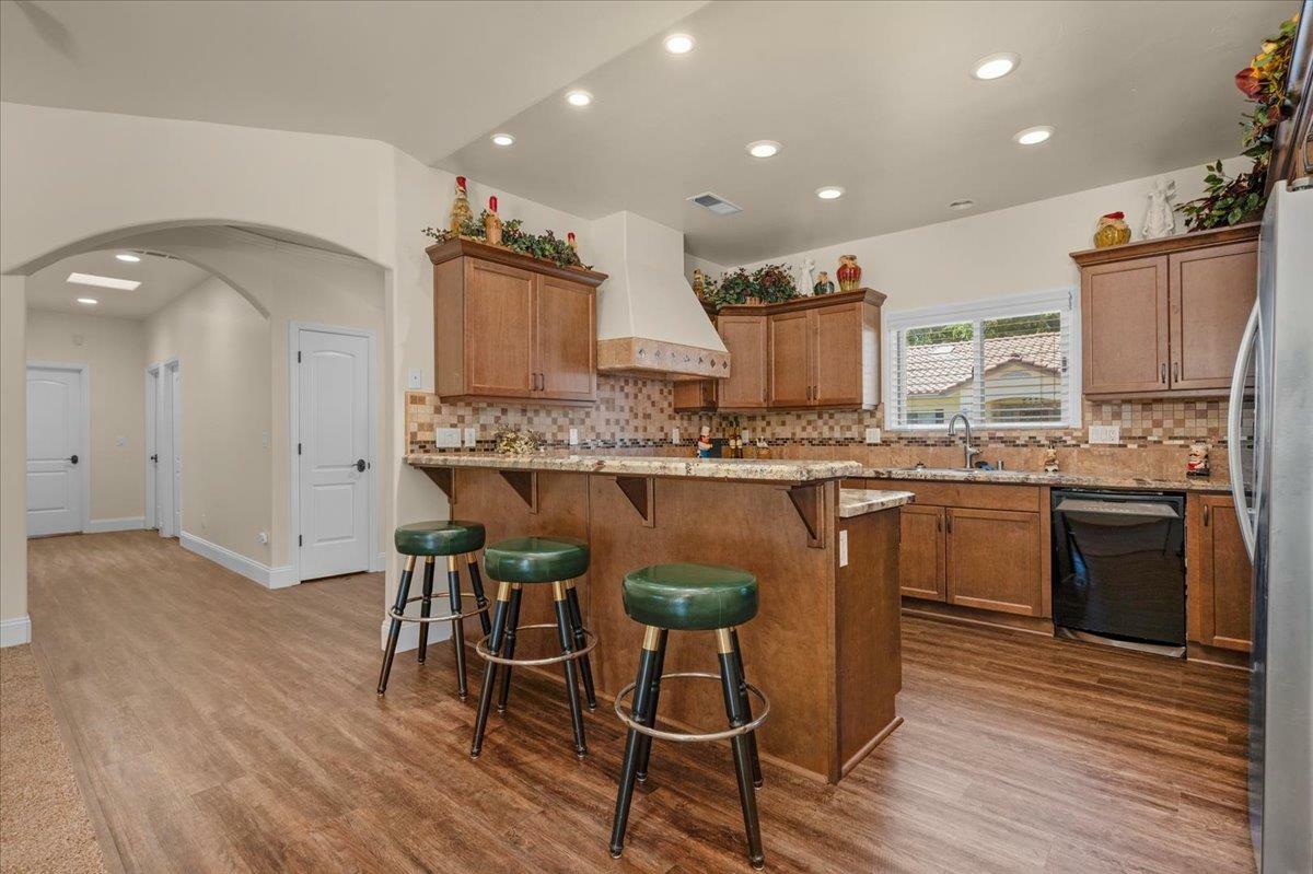 Property Photo:  6458 N Warren Avenue  CA 93711 