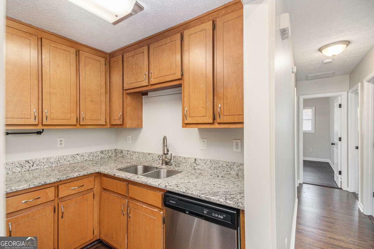 Property Photo: 1602 Sycamore Drive NW GA 30152
