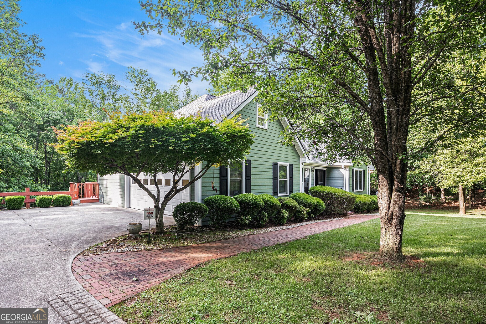 Property Photo: 235 Deerfield Circle GA 30563