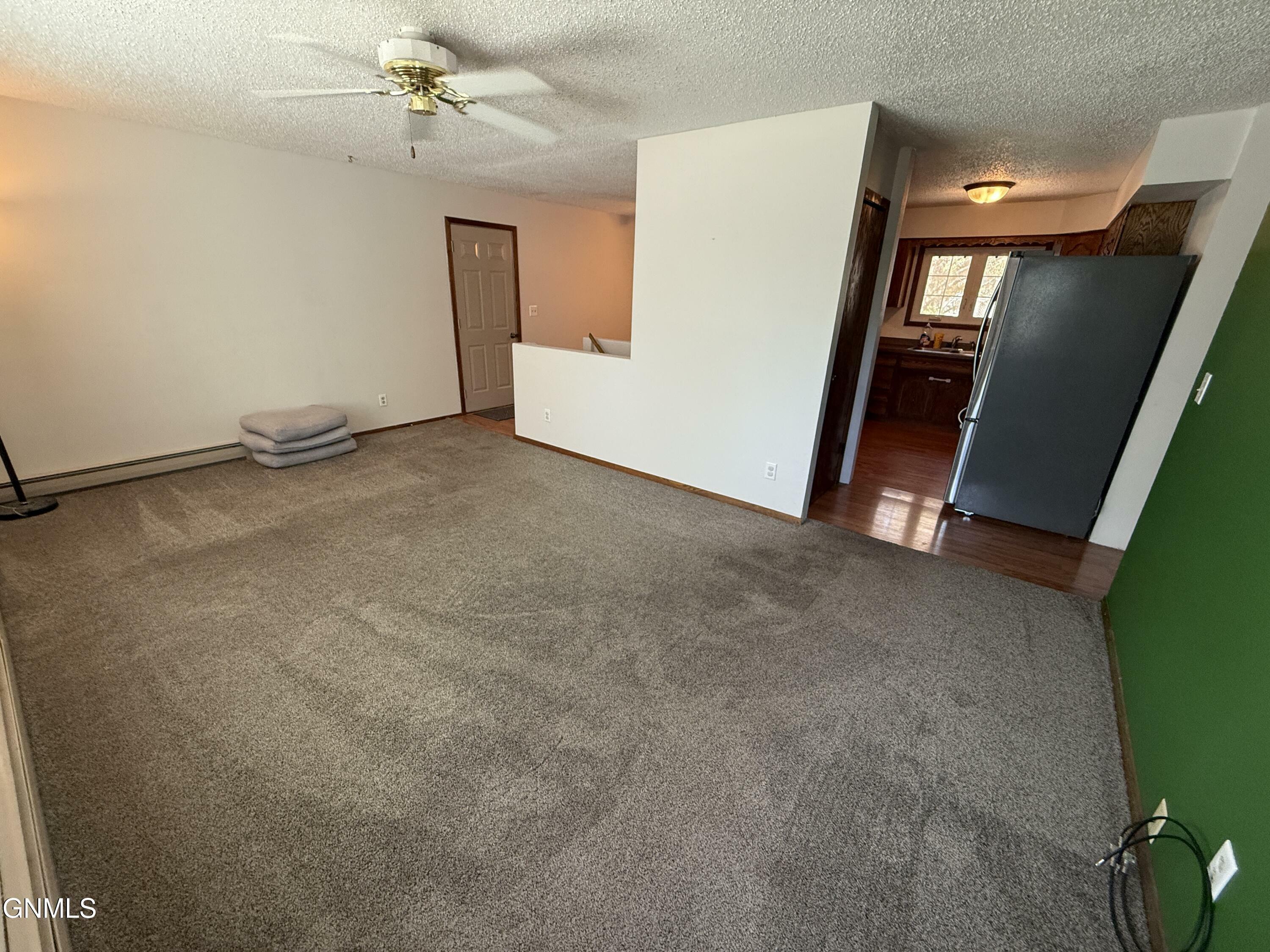 Property Photo: 704 6th Street NE ND 58554