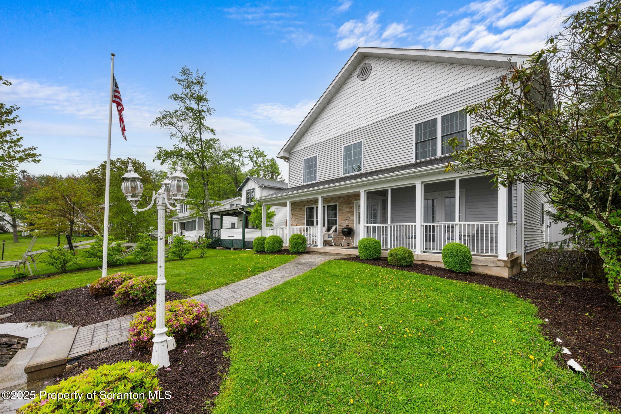 Property Photo: 121 Island View Drive PA 18436