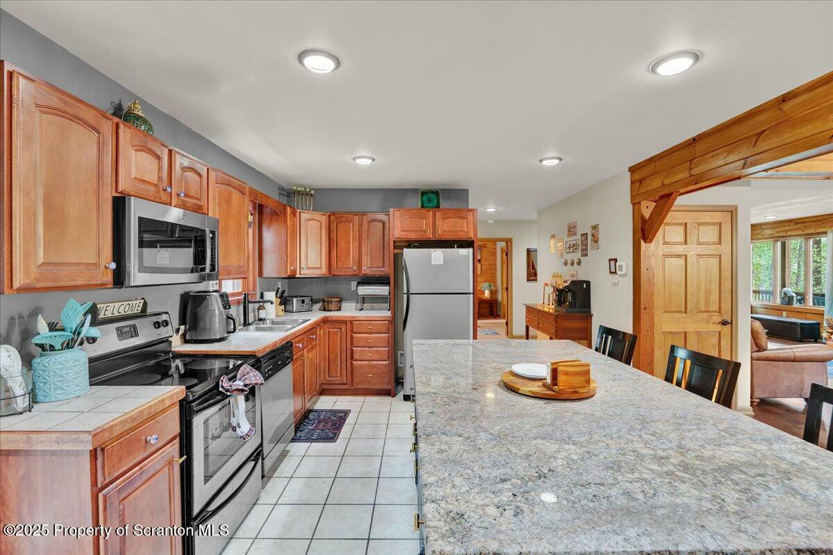 Property Photo: 87 Lake Natalie Drive Jj-32 PA 18424