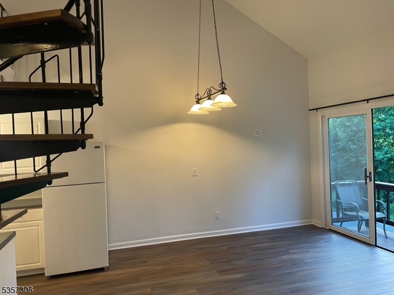 Property Photo:  1 Snowbird Ct 8  NJ 07462 