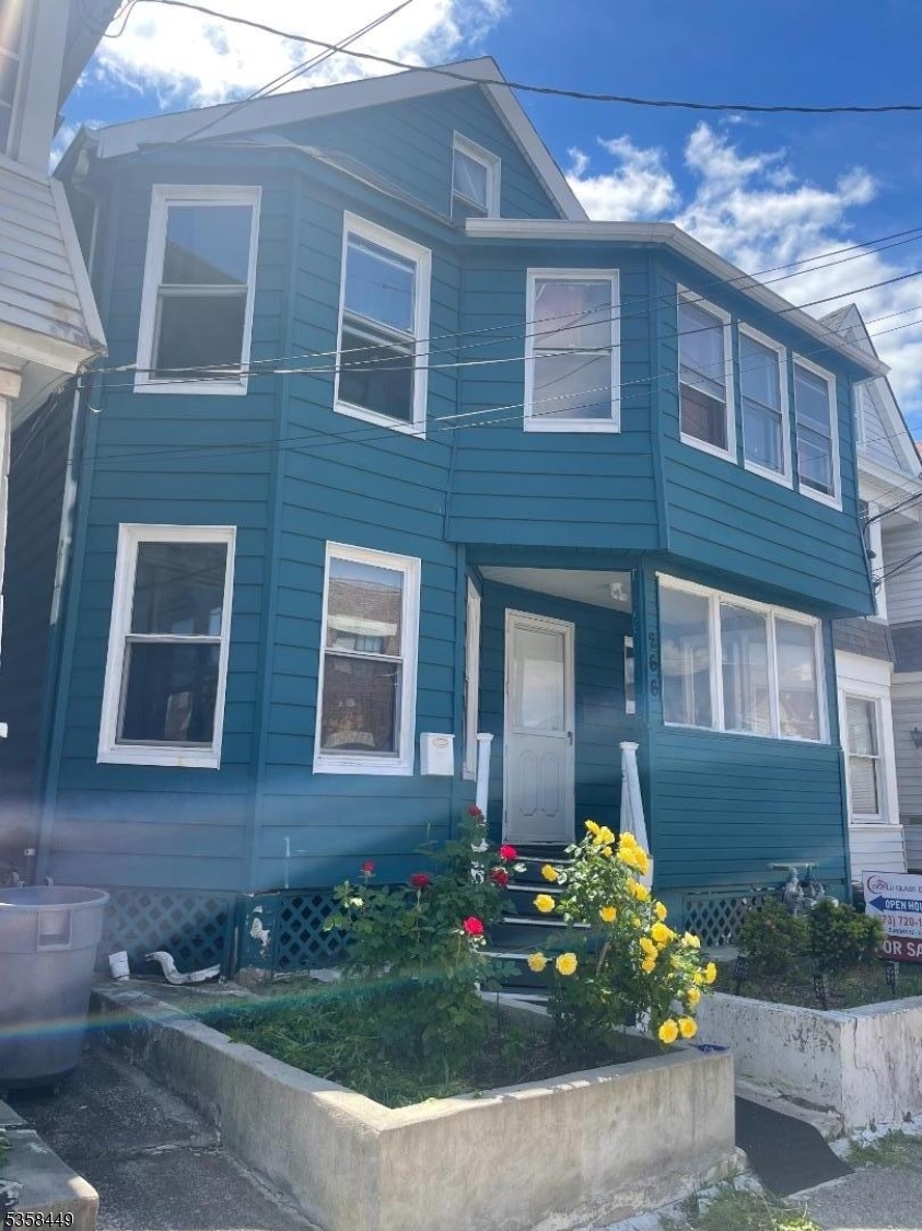 266 N 9th St  Prospect Park Boro NJ 07508 photo