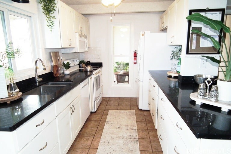 98-487 Kipaepae Street 116  Aiea HI 96701 photo