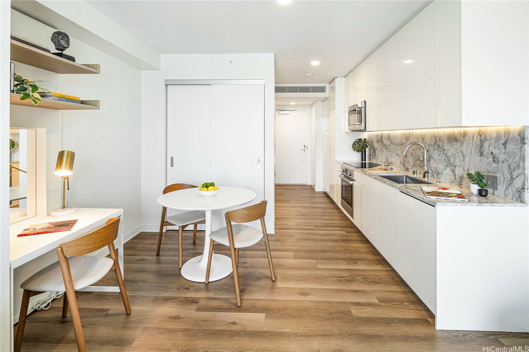 Property Photo: 987 Queen Street 3709 HI 96814