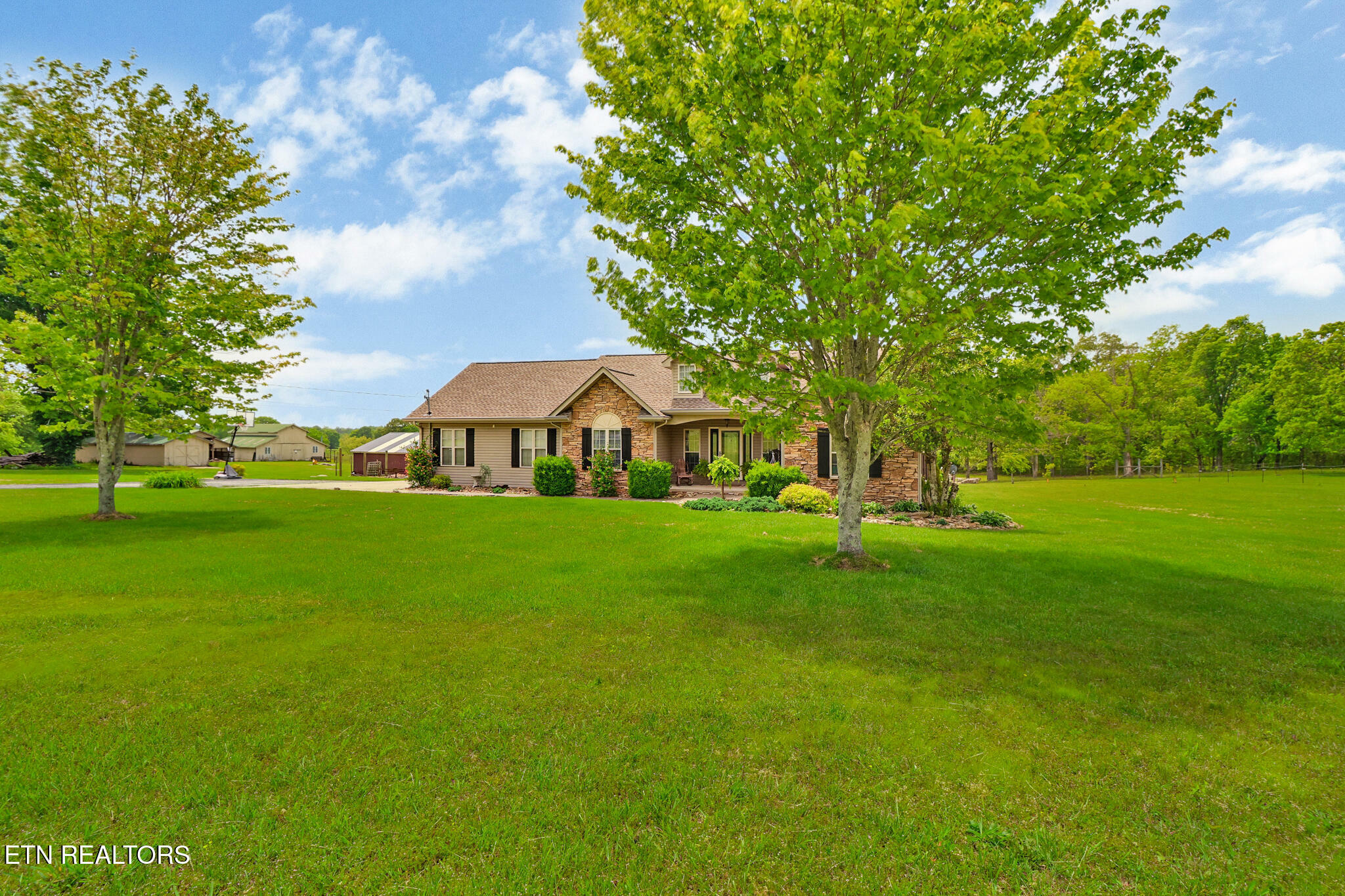 Property Photo: 1066 Vandever Rd TN 38572