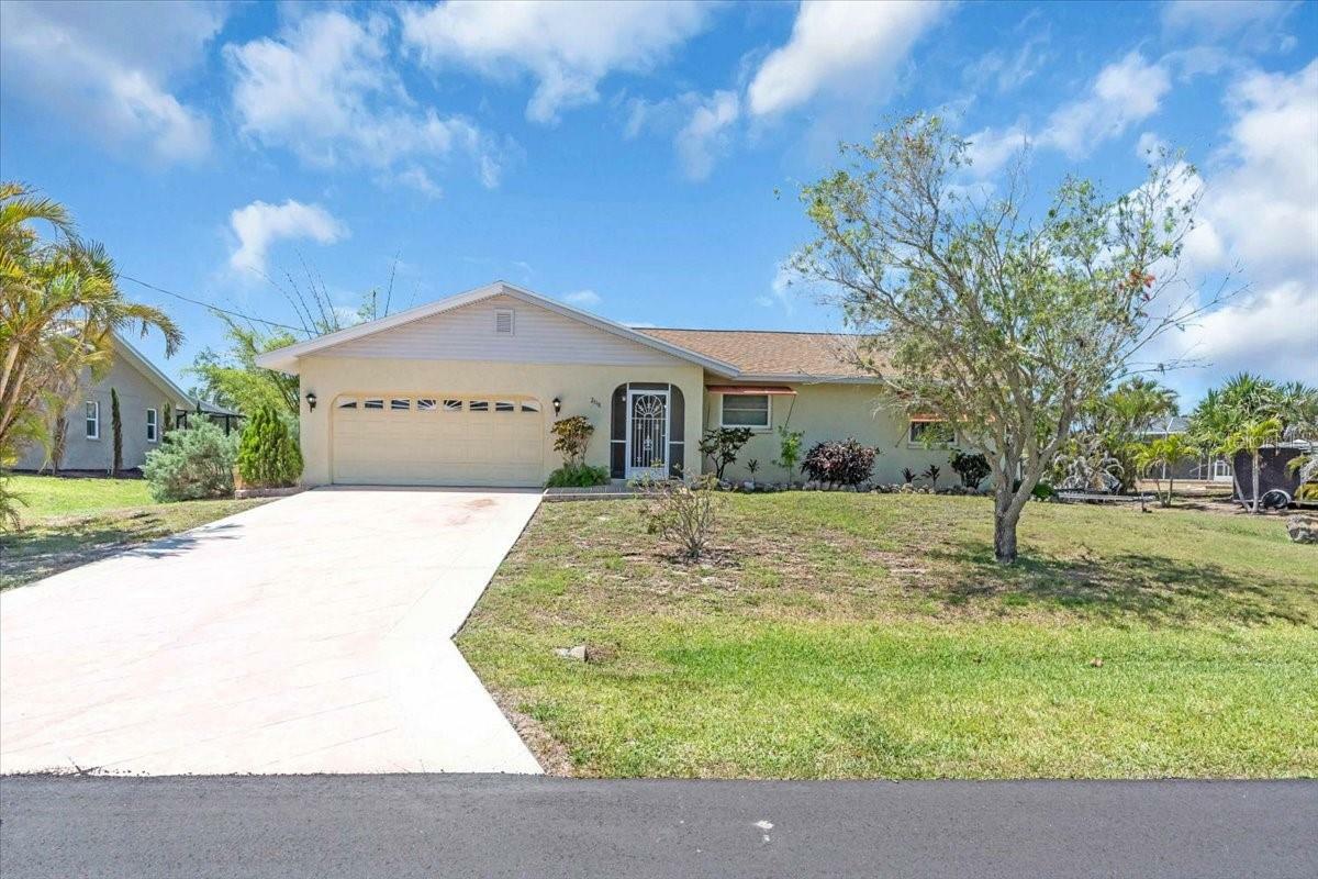 Property Photo: 2618 Titania Road FL 34224