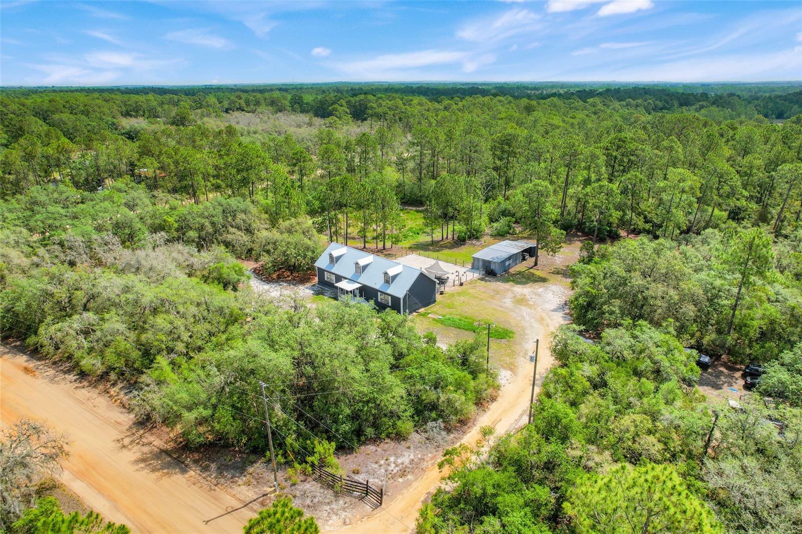 Property Photo: 11920 Kijik Trail FL 34736