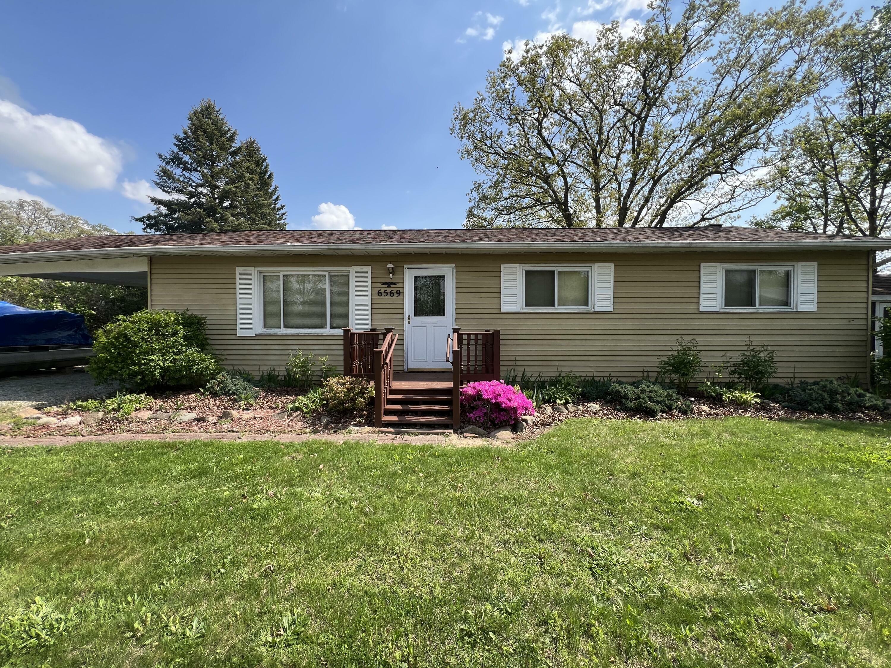 Property Photo: 6569 Bird Lake Rd S Road S MI 49266