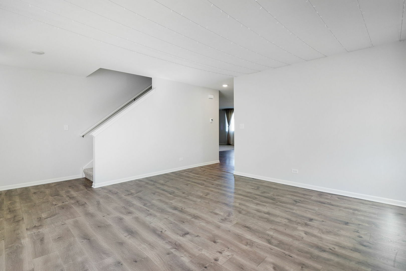 Property Photo: 166 Morning Glory Way IL 60124