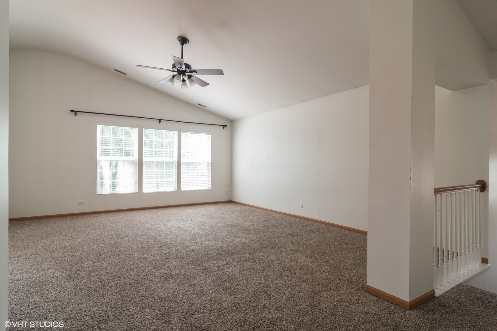 Property Photo: 3126 Ollerton Avenue IL 60502