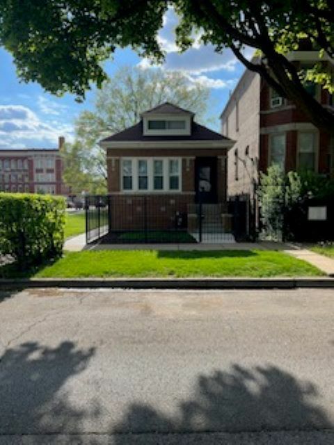 Property Photo: 5256 S Paulina Street IL 60609