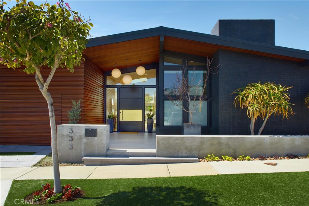 Property Photo: 333 Milford Drive CA 92625