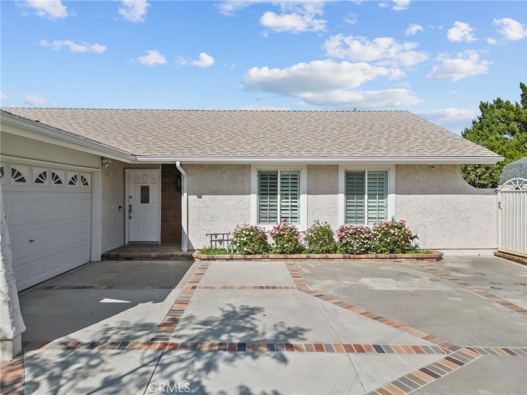 Property Photo:  25536 Old Course Way  CA 91355 