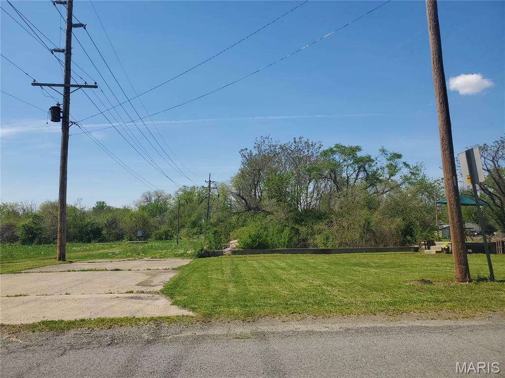 Property Photo: 1511 Upper Cahokia Road IL 62206