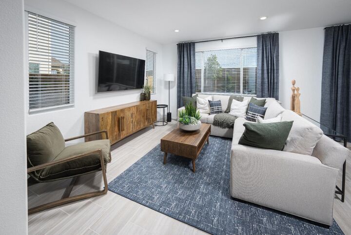 Property Photo: 7329 Dorstone Way CA 95829