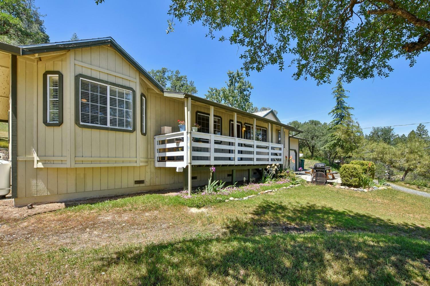 Property Photo:  1840 Mary Court  CA 95667 