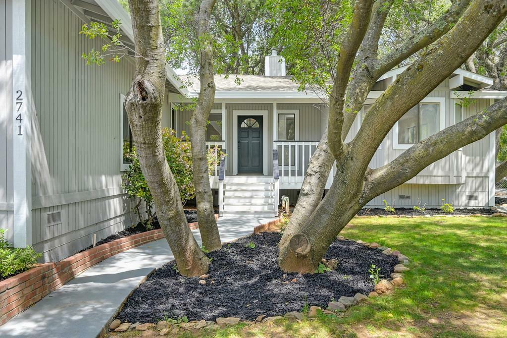 Property Photo: 2741 La Crescenta Drive CA 95682
