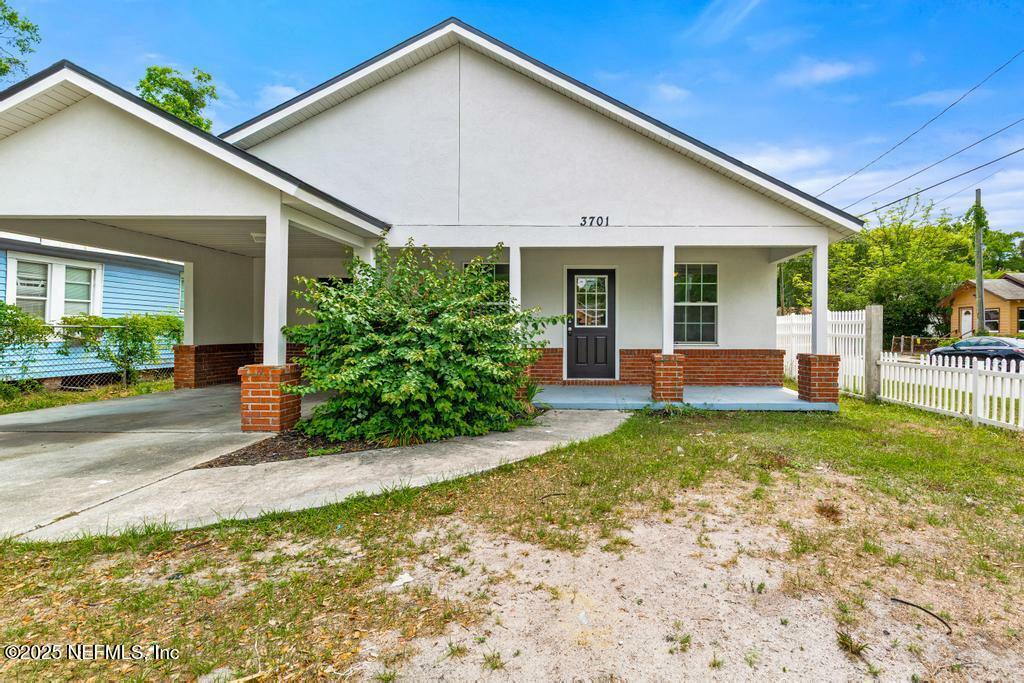 Property Photo:  3701 Stuart Street  FL 32209 