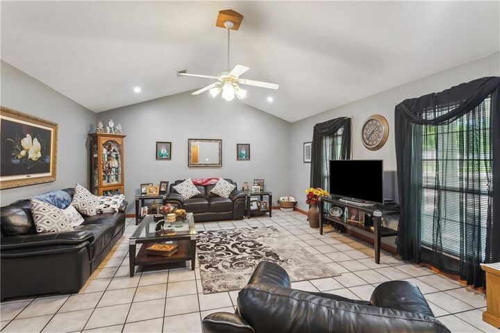 Property Photo:  41357 Countryside Lane  LA 70403 