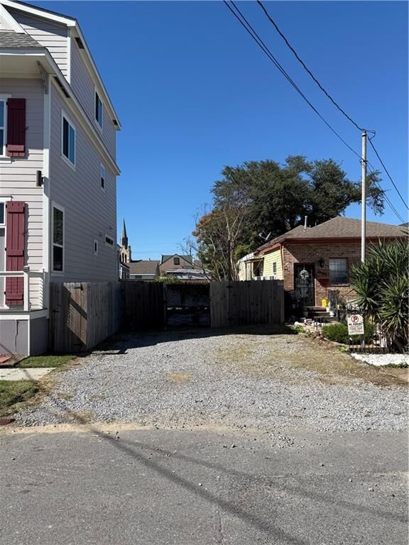 Property Photo: 1013 N Derbigny Street LA 70116