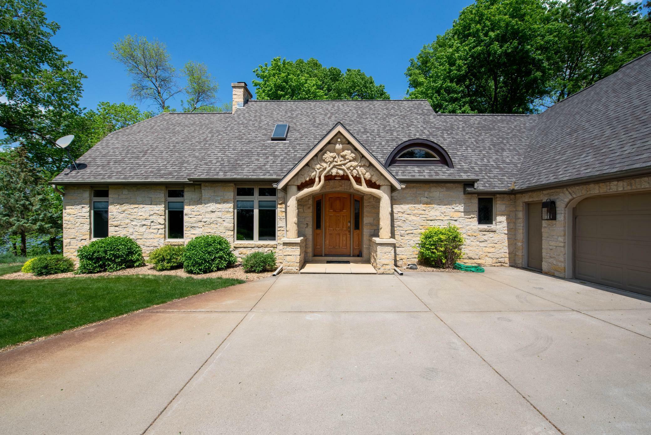 Property Photo: 4214 Fairview Lane MN 56063