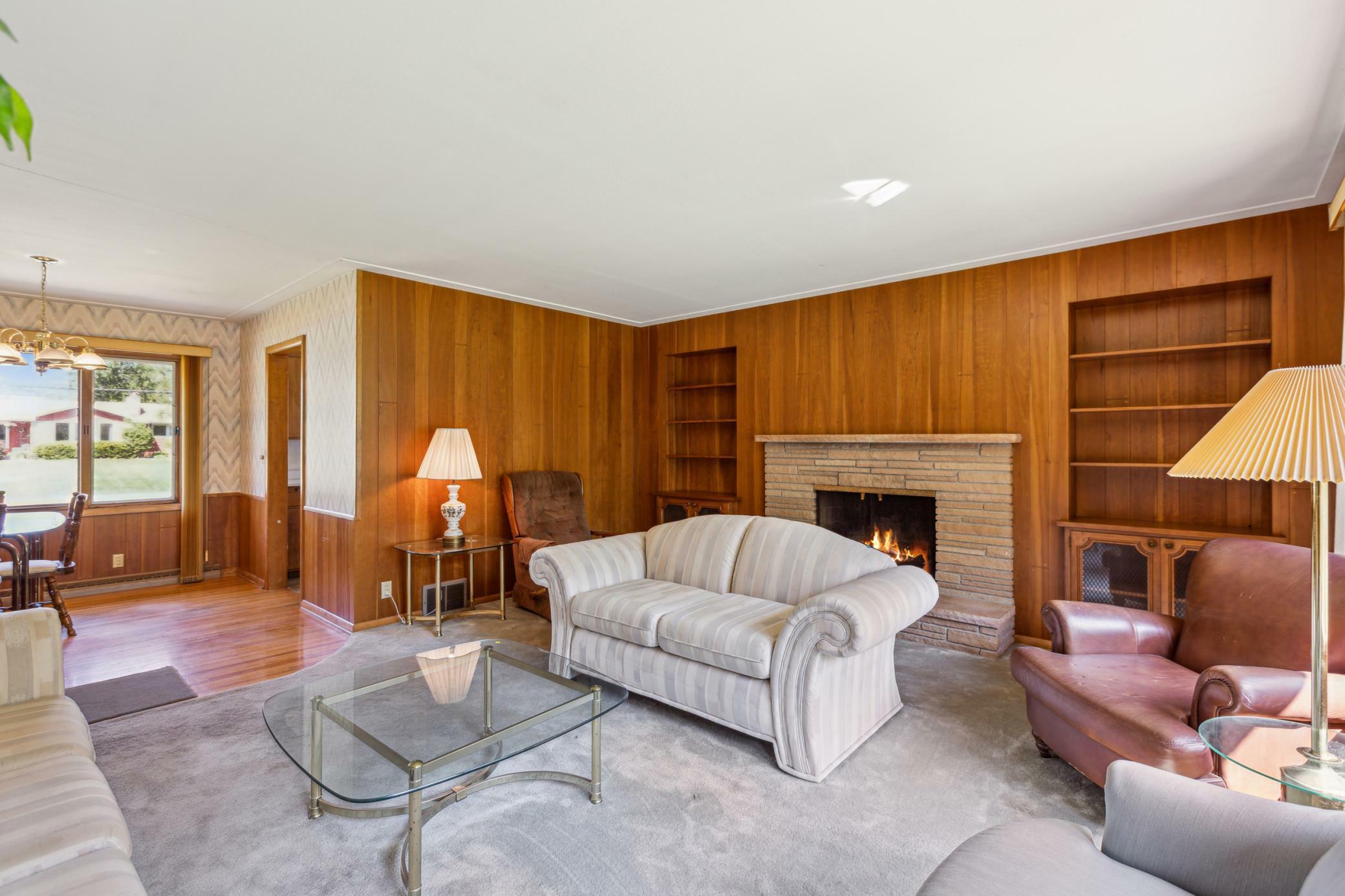 Property Photo: 1210 Pineview Lane N MN 55441
