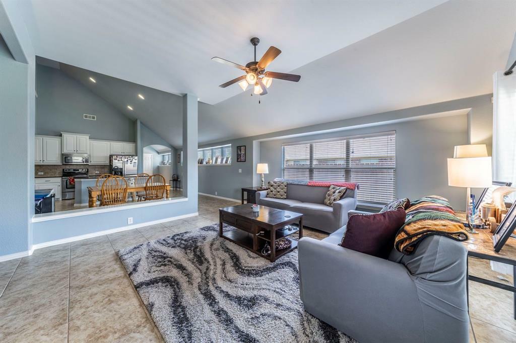 Property Photo: 6606 Morning Dew Drive TX 76065