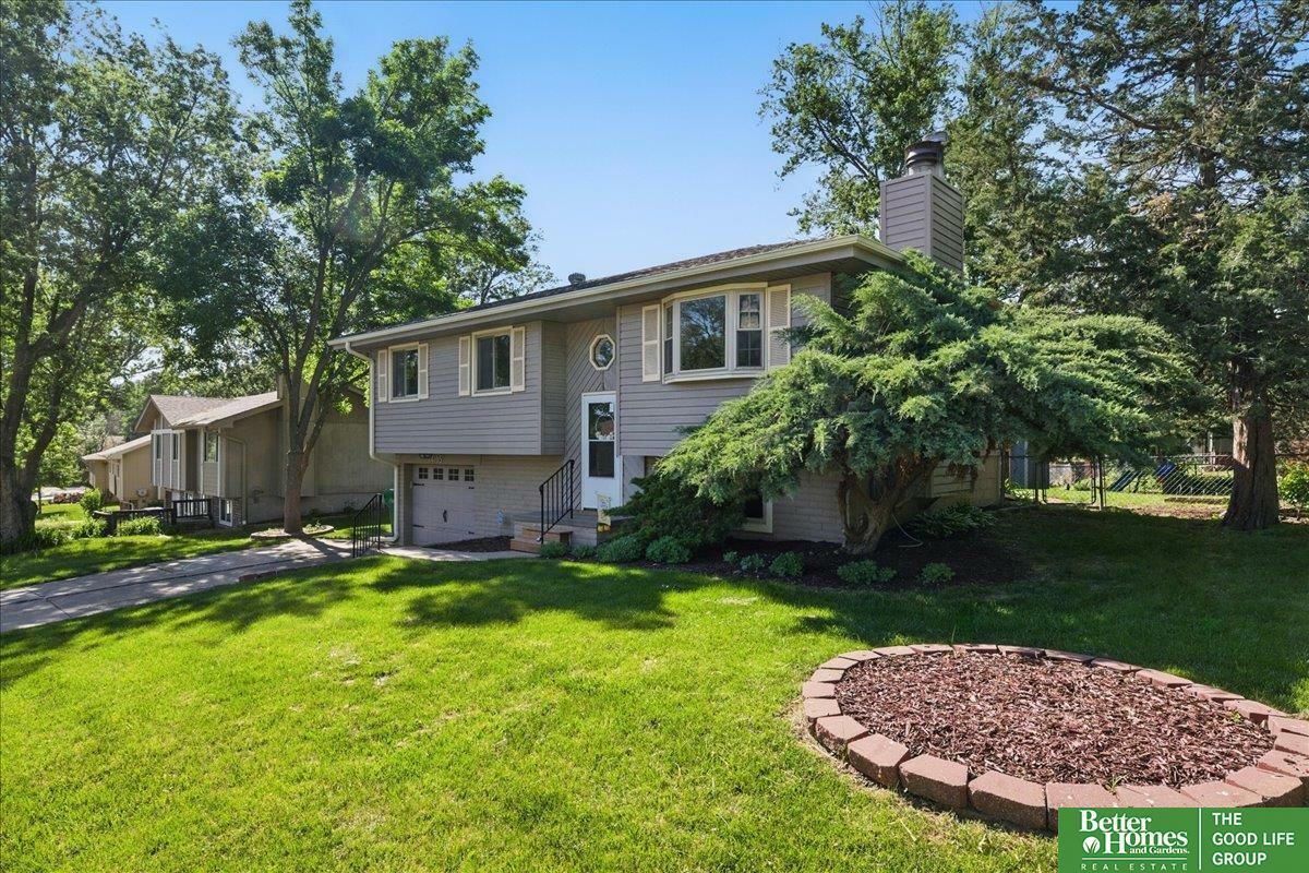 Property Photo: 14105 Jennifer Road NE 68138