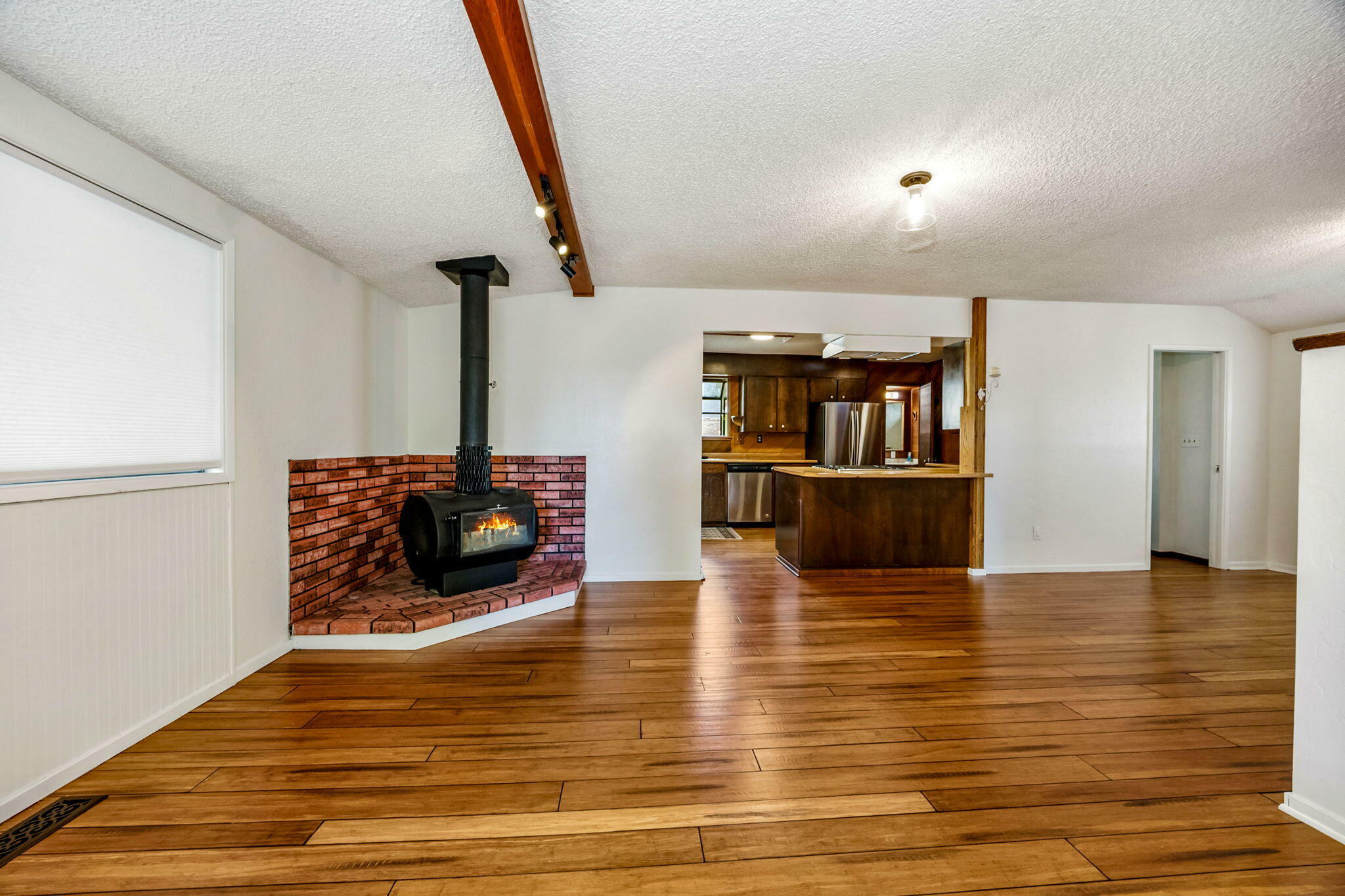 Property Photo: 173 Helman Street OR 97520